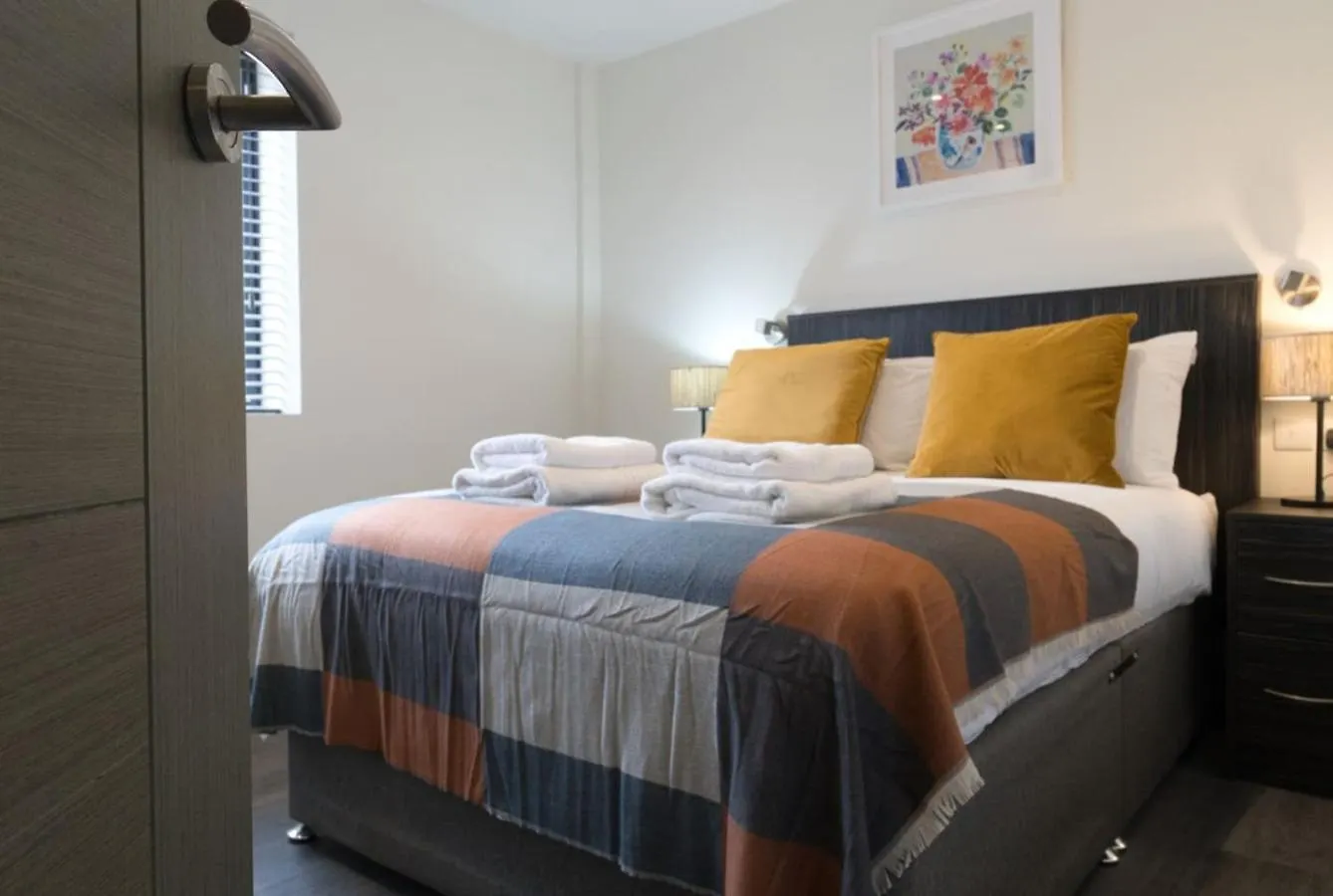 Modern And Bright 3Br Whitechapel Apartment London 0*,