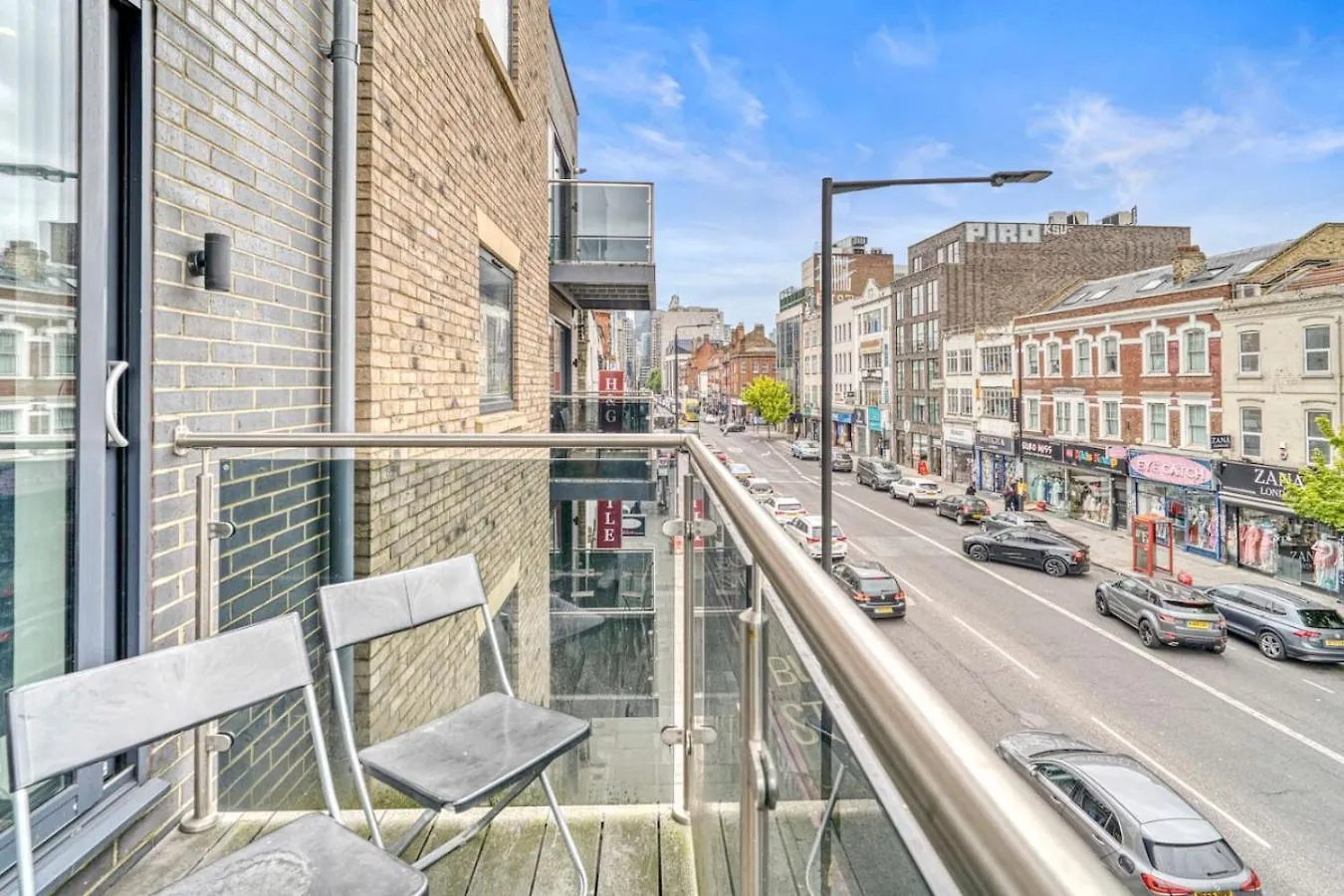 Modern And Bright 3Br Whitechapel Apartment London